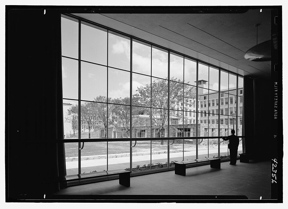 Bell Telephone Laboratories, Murray Hill, 1942.